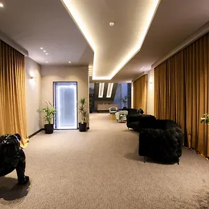 The View Boutique Влёра